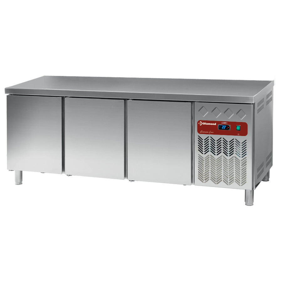 Table frigorifique ventilée Diamond 3 portes, dimensions 600x400 mm, capacité 550L, réfrigérée pour stockage professionnel
