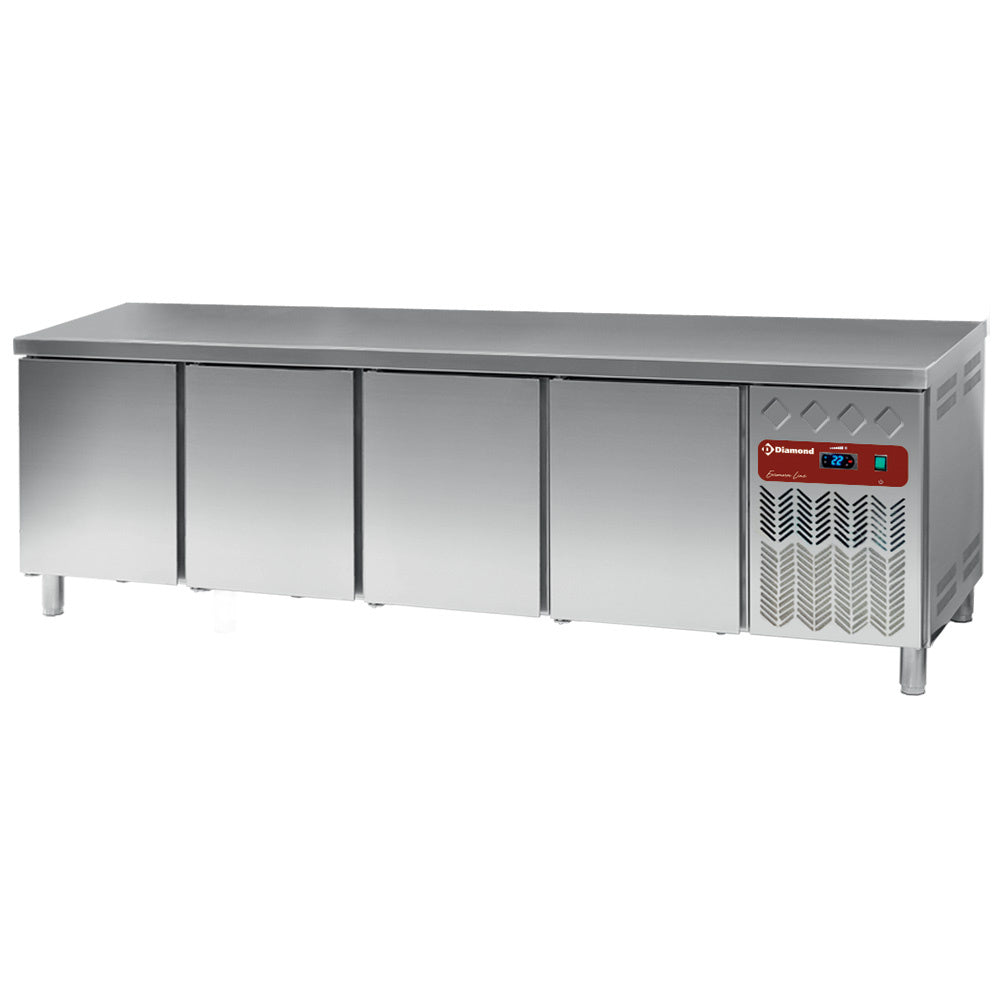 Table frigorifique ventilée Diamond, réfrigérée 4 portes, dimensions 600x400 mm, capacité 760 L, en acier inoxydable.