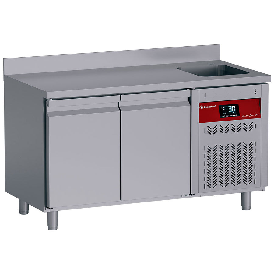 Table frigorifique murale ventilée Diamond avec 2 portes GN 1/1, évier intégré, capacité 260 litres, réfrigérée 2 portes A/dos.