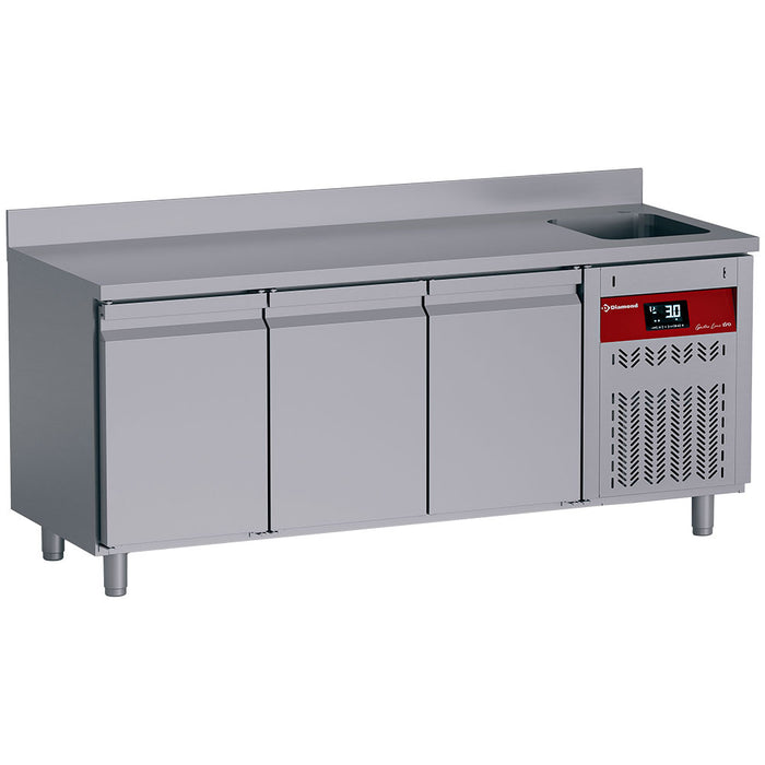 Table frigorifique "murale" ventilée, 3 portes GN 1/1, 405 Lit. avec évier