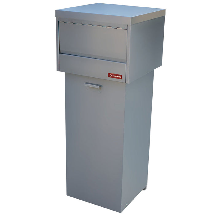 Poubelle de 80 litres de marque Diamond, robuste et pratique, conçue pour le recyclage et la gestion des déchets en cuisine.