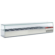 Structure réfrigérée Diamond GN 8x1/3 avec vitre droite, compartiments pour rangement alimentaire, design pratique et moderne.
