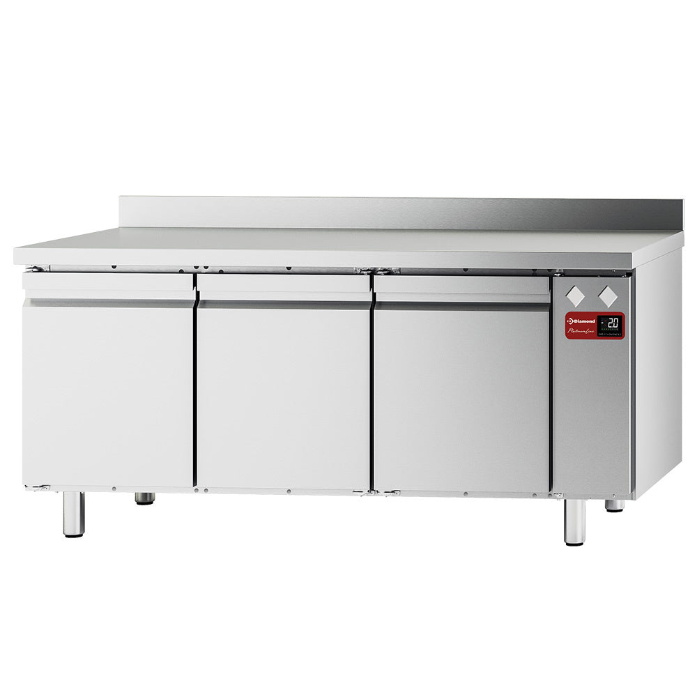 Table frigorifique murale ventilée Diamond, réfrigérée 3 portes GN 1/1, capacité 405 litres, sans groupe.