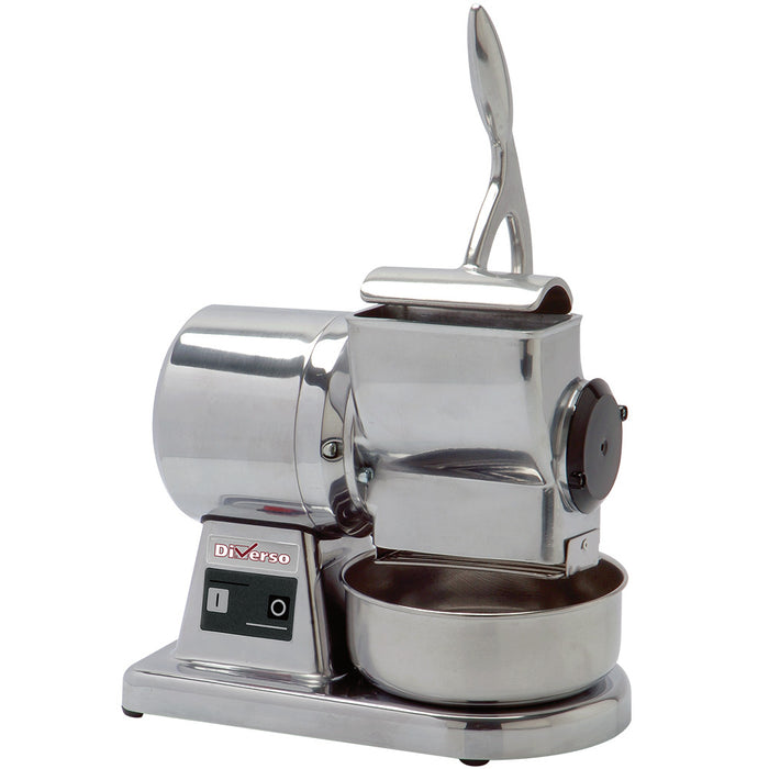 Râpe à parmesan Diverso avec rouleau de 110 mm pour râper facilement le fromage en fines lamelles.