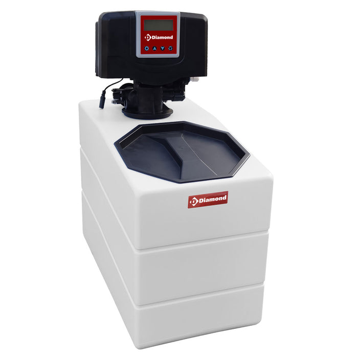 Adoucisseur d'eau chrono-volumétrique Diamond, monobloc, 8 litres, visible avec ses composants en image.