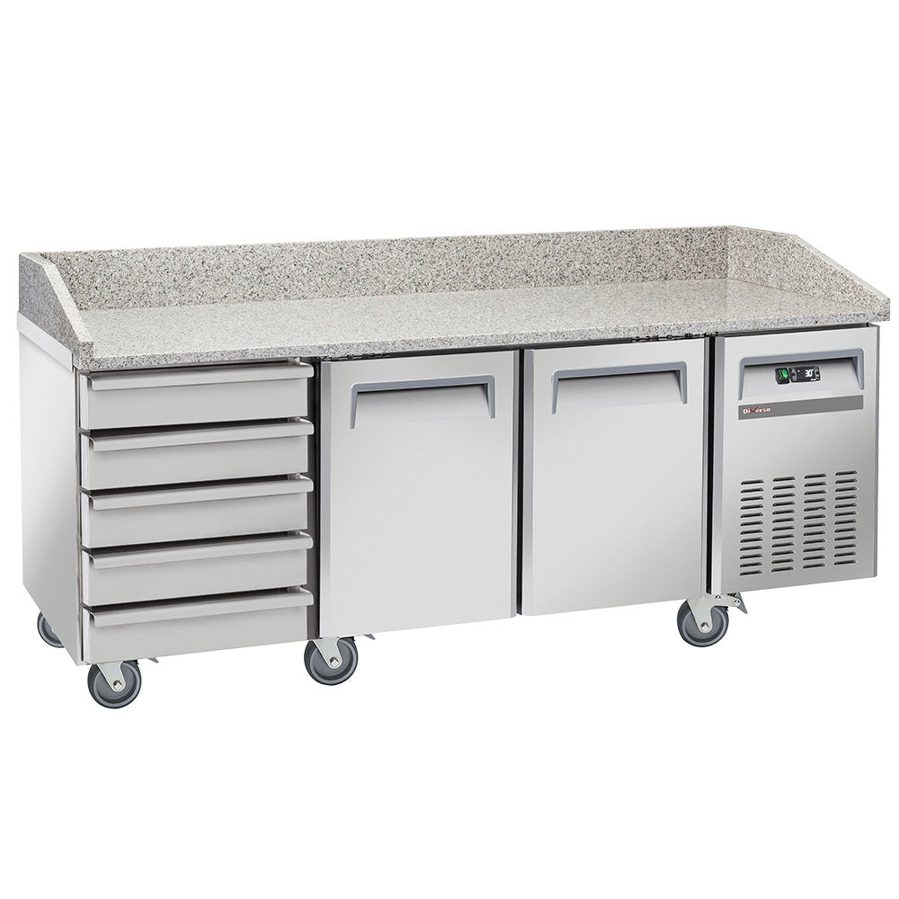 Table frigo pizzeria, 2 portes EN 600x400, 5 tiroirs neutres EN 600x400, sur roues, 2 avec freins