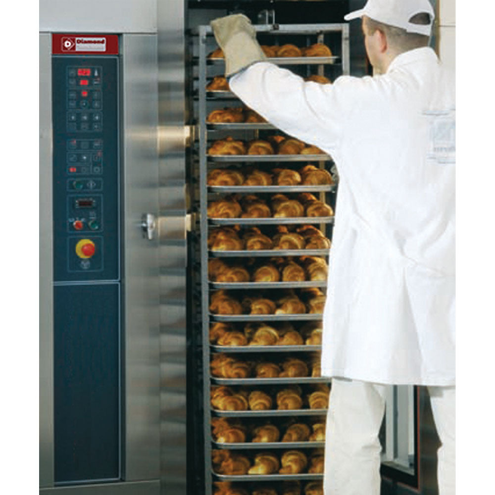Plateau tournant pour boulangerie et pâtisserie Diamond, 15 ou 18 niveaux, dimensions 600x800 mm, utilisé pour la préparation.