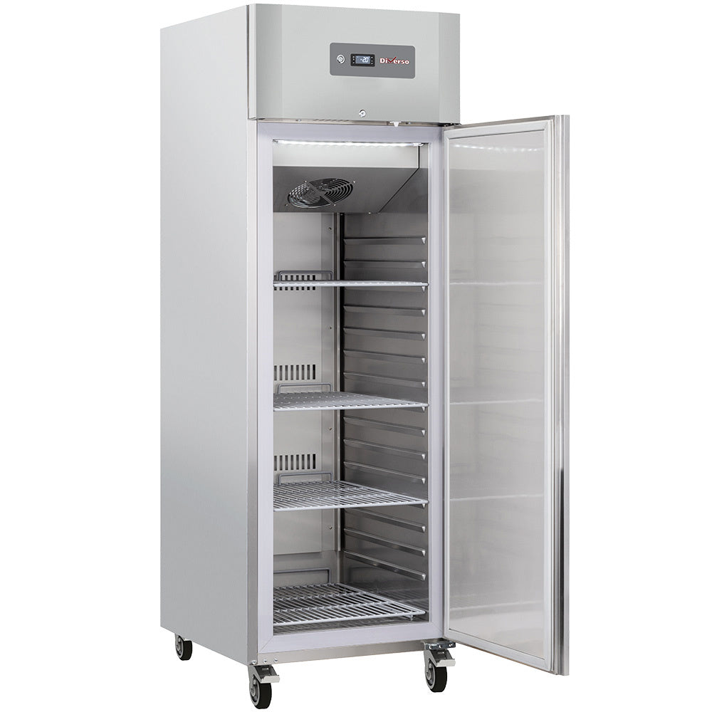 Armoire frigorifique ventilée 600 Lit. 1 porte GN 2/1, sur roues, 2 avec freins