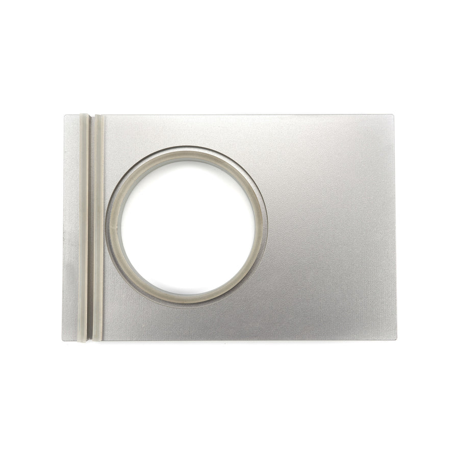 Plateau à soupe Maxima, petite, Ø 153 mm, avec compartiment unique, destiné à la scelleuse de plateaux, en plastique noir.