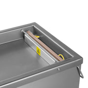 Machine à emballer sous vide Maxima avec joint de 26 cm, chambre de 28x38,5x9 cm pour une conservation optimale.