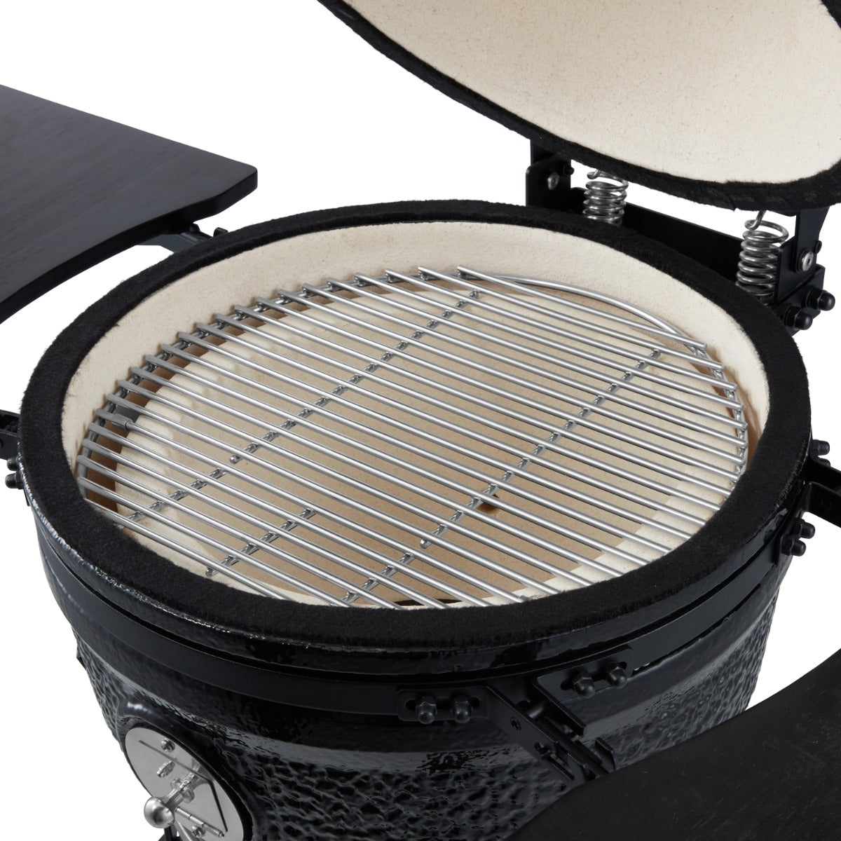 Grille de barbecue kamado premium Maxima de 18 pouces avec couvercle en céramique et accents en acier, vue de dessus.