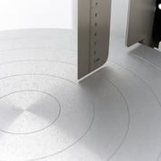 Machine à décorer les gâteaux Maxima, diamètre 36,4 cm, en blanc, idéale pour la décoration de pâtisserie.
