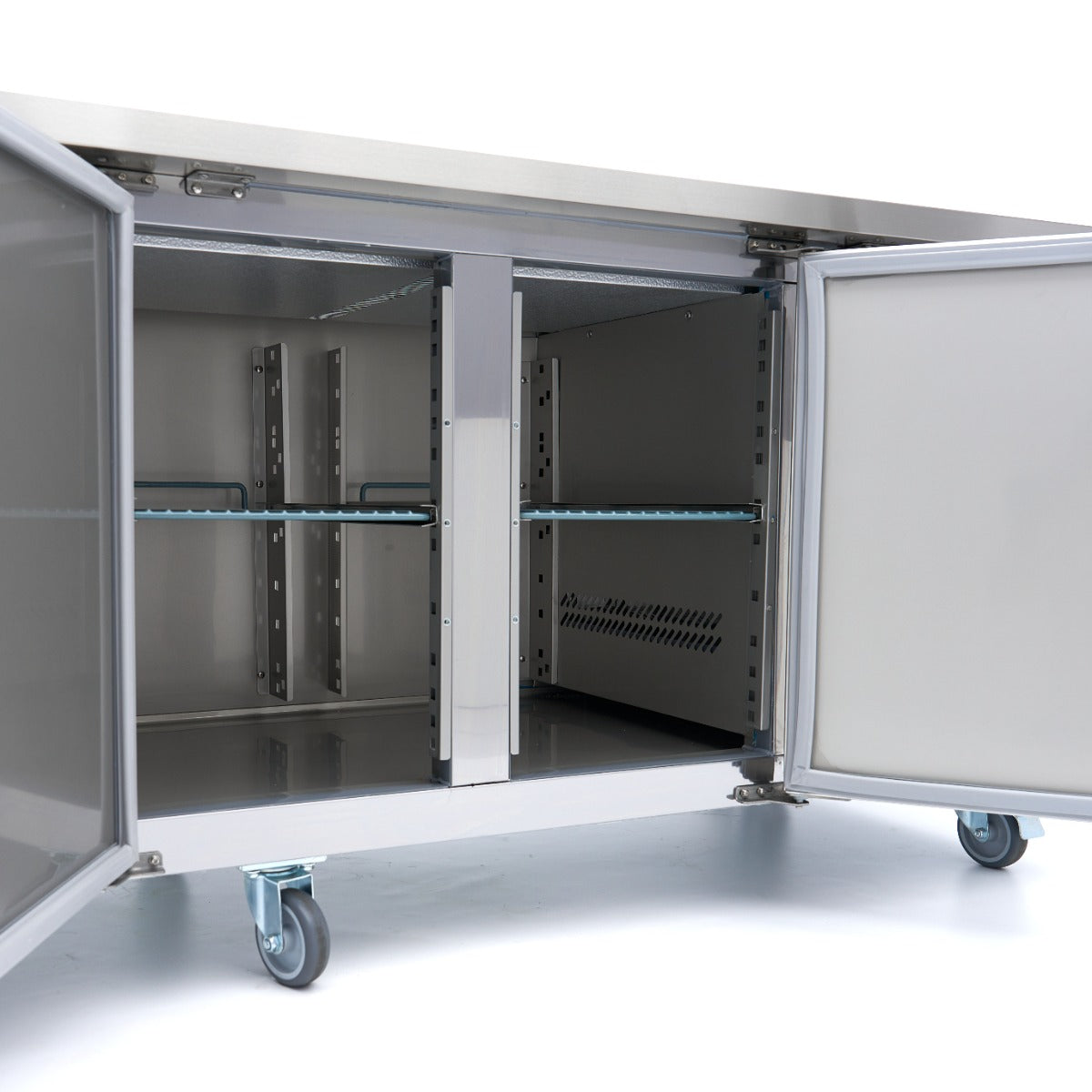 Congélateur de comptoir - 223 cm - 4 portes