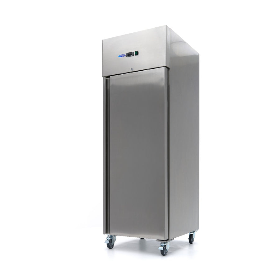 Réfrigérateur en acier inoxydable Maxima de 600 L avec 3 étagères réglables, sur roulettes pour une mobilité facile.