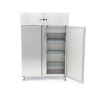Réfrigérateur Maxima 2 portes en acier inoxydable, 800 L, 6 étagères réglables, sur roulettes, design moderne et spacieux.