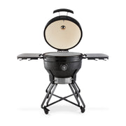 Barbecue kamado premium Maxima de 26 pouces avec surface de cuisson en céramique noire et poêle en acier.