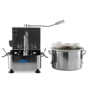 Robot culinaire Maxima de 6L avec accessoires de coupe, bol en acier inoxydable et commandes faciles, idéal pour cuisiner efficacement