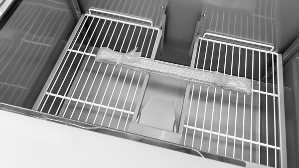 Saladette with glass top | 2 portes | statique cooling | 90x70x85(h)cm - Unninox - image 5