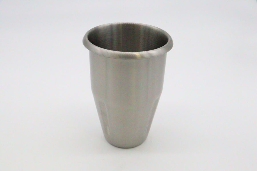 Mélangeur de boissons - tasse