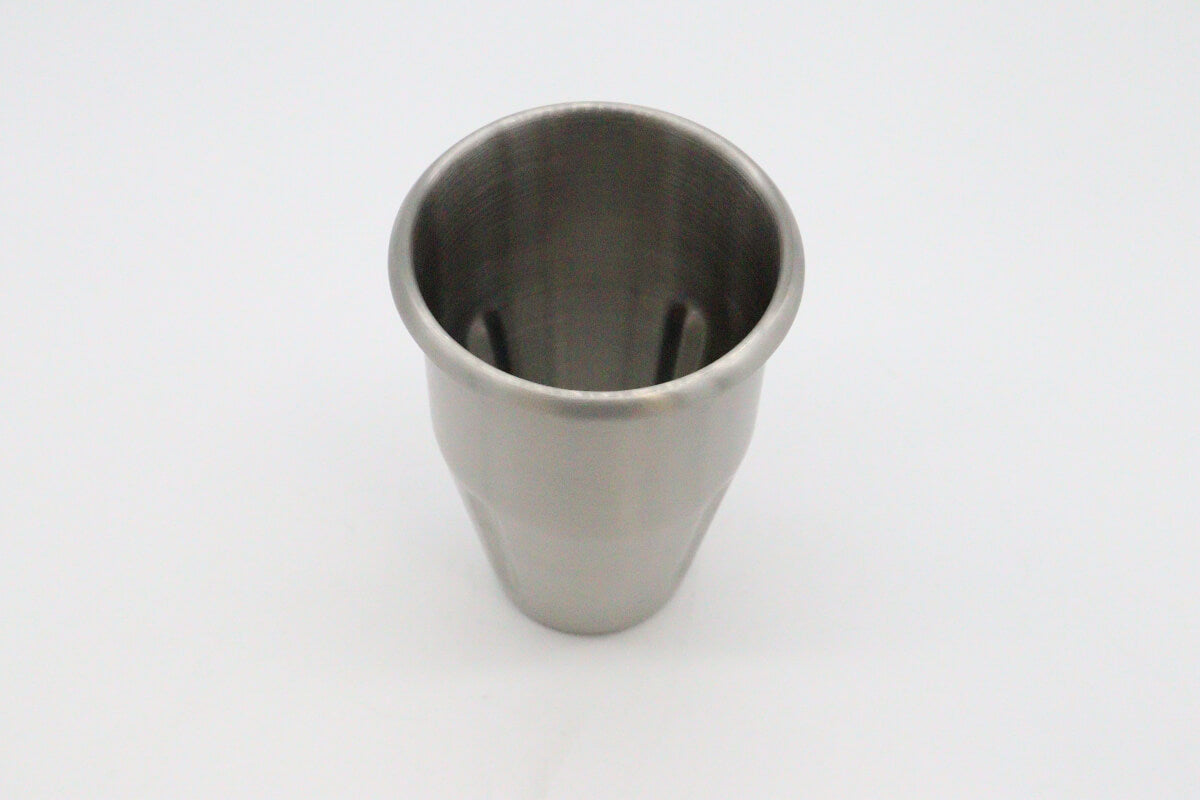 Mélangeur de boissons - tasse
