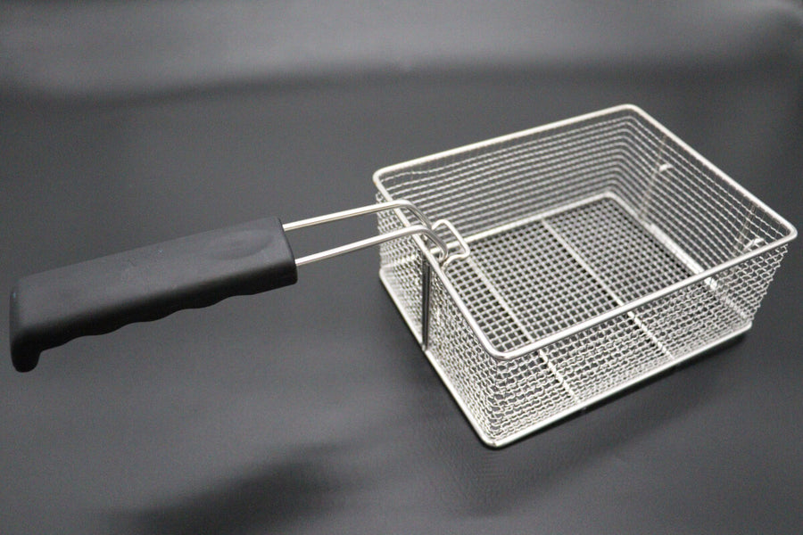 Panier à friture Maxima de 6L avec poignée, idéal pour friteuses, en acier inoxydable robuste.
