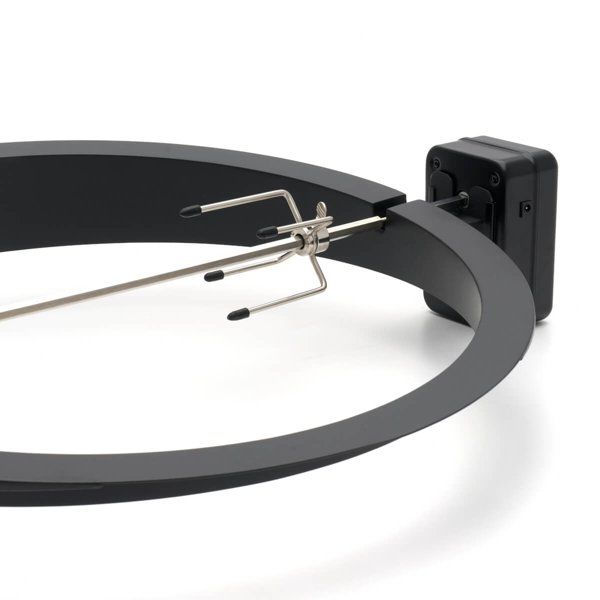 Tournebroche électrique Maxima pour kamado barbecue Ø 66 cm, supporte la cuisson uniforme du poulet ou viande.