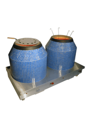 Four tandoori SHAAN en mosaïque authentique, avec surface décorative colorée et porte en métal pour cuisson.
