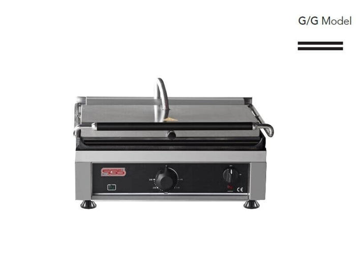 Grill de contact professionnel SGS Gastro avec plaques lisses, puissance 2,75 kW, idéal pour sandwiches et grillades.