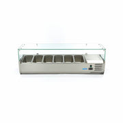Vitrine froide Maxima de 140 cm avec conteneurs GN 1/3, idéale pour la préparation et la présentation de produits alimentaires.
