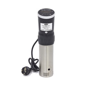 Cuiseur sous vide Maxima avec bâton de 20L, pompe de 8L/min, affichant le panneau de contrôle et le câble d'alimentation.