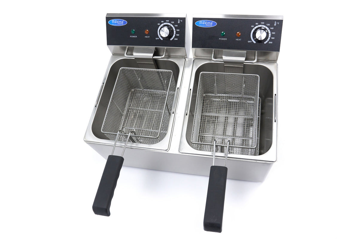 Friteuse Maxima avec 2 paniers de 8 L, capacité jusqu'à 2,8 kg de frites, vue de face avec finition en acier inoxydable