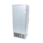 Réfrigérateur Maxima en acier inoxydable de 600 L avec 4 étagères réglables, intérieur spacieux et moderne.