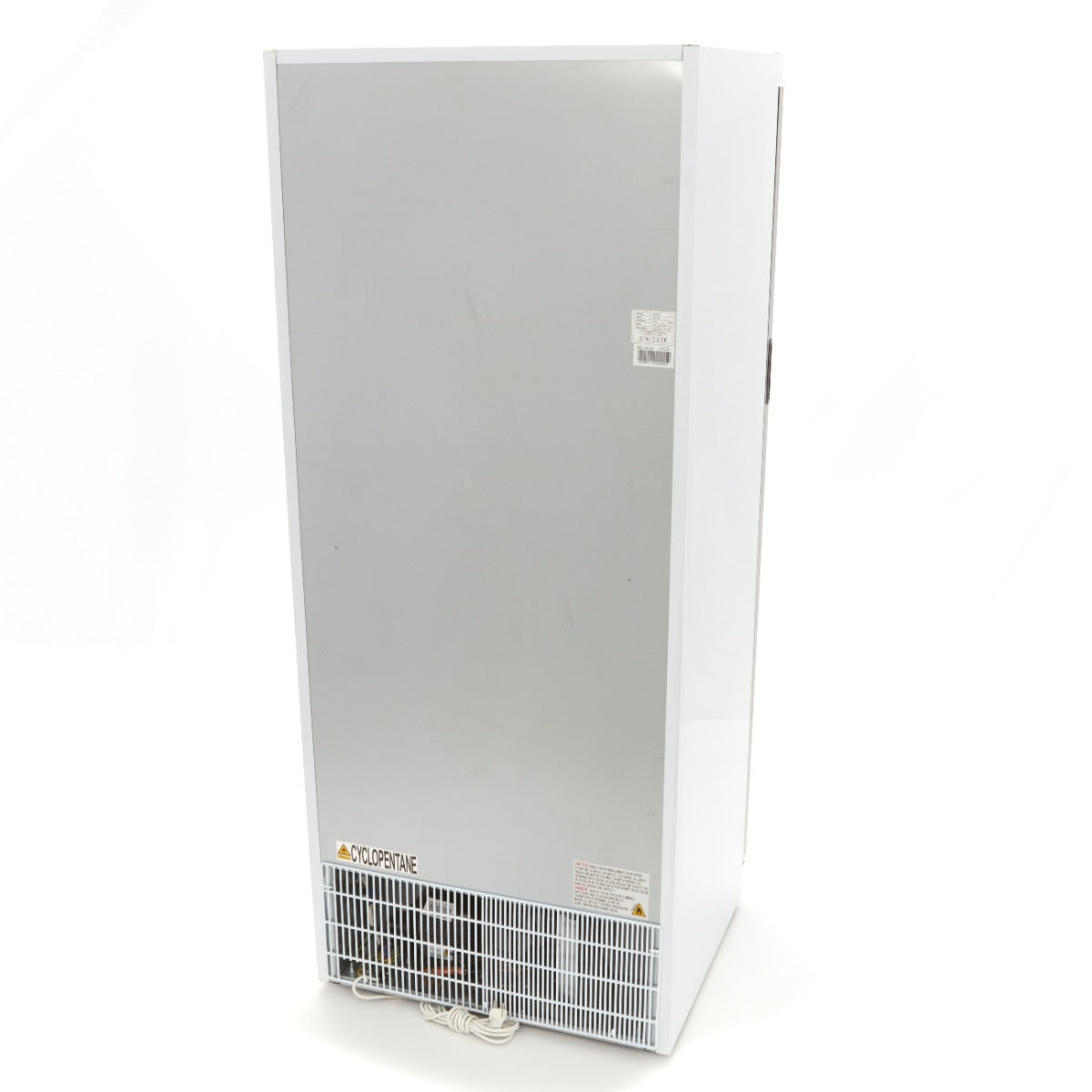 Réfrigérateur Maxima de 600 L en blanc avec porte en verre, intérieur spacieux visible sur l'image.