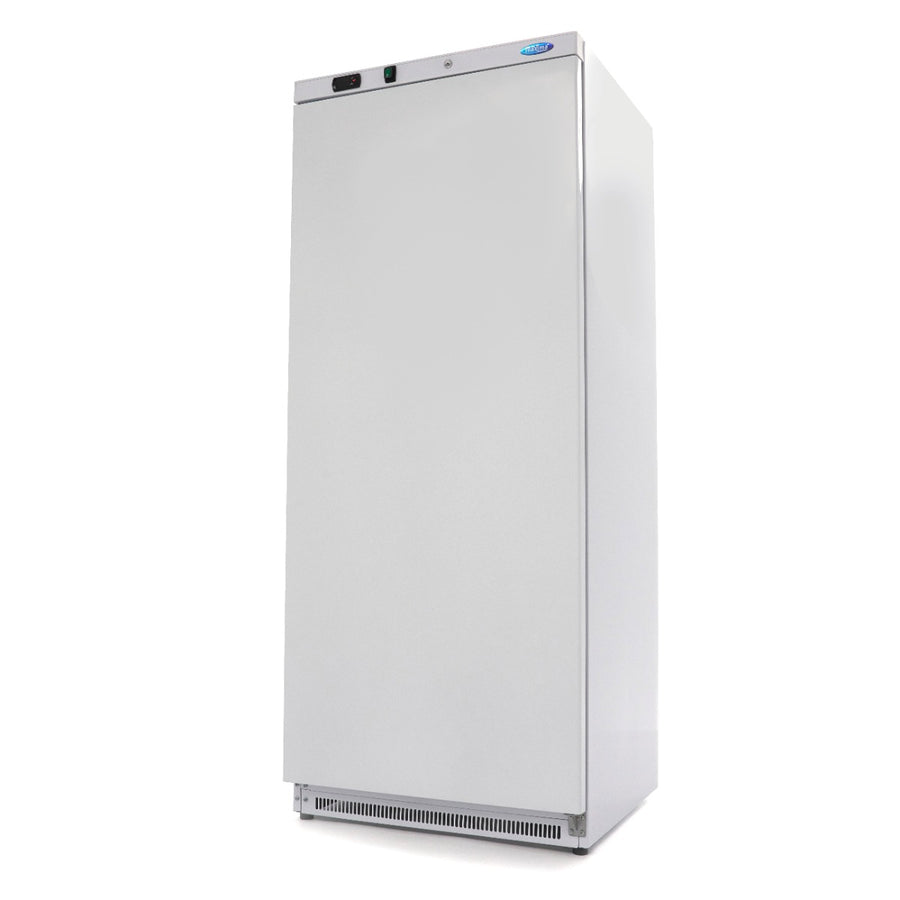 Congélateur Maxima blanc de 600 L avec 6 étagères fixes, intérieur visible, capacité de stockage importante.