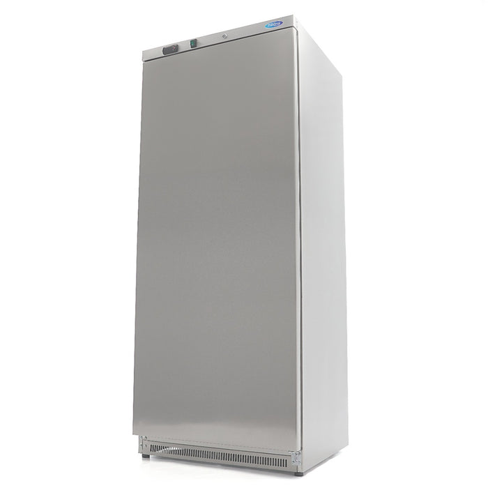 Réfrigérateur Maxima en acier inoxydable de 600 L avec 4 étagères réglables, intérieur spacieux et moderne.
