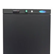 Réfrigérateur Maxima noir de 400 L avec 4 étagères réglables, intérieur spacieux et design moderne.