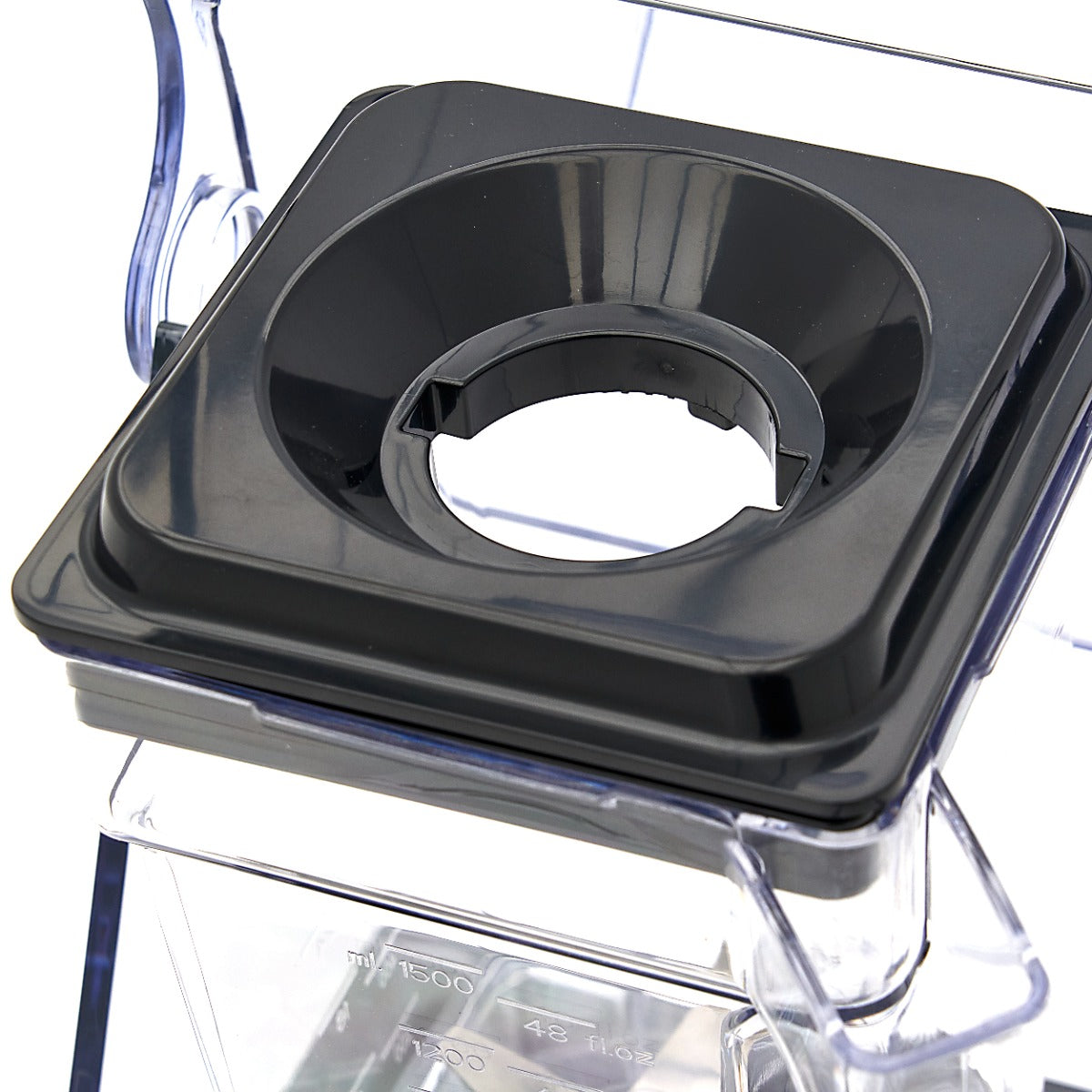 Mixeur Maxima MKU Blender - Pichet complet avec couvercle, base motorisée et récipient en plastique transparent pour smoothies et sauces.