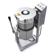 Robot de cuisine Maxima, robot culinaire de 30 L avec bol en acier inoxydable et commandes intuitives visible sur l'image.