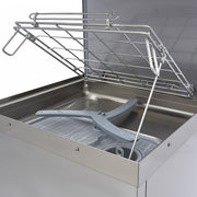 Lave-vaisselle professionnel Maxima à capot 50x60cm avec pompes de rinçage et de savon, 400V, vue de face.