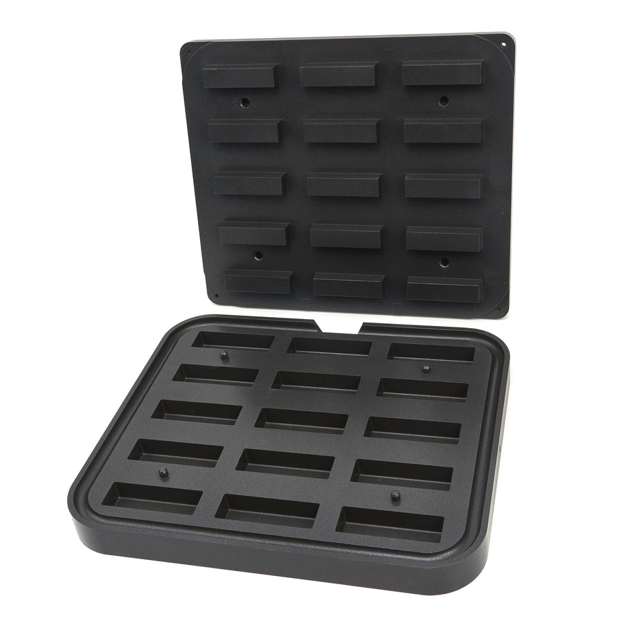 Moule à tartelettes rectangulaires Maxima, lot de 15, dimensions 90x30 mm et 85x26 mm, en métal pour pâtisserie.